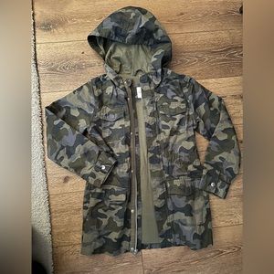 Cat and Jack Camo Jacket Kids Size M 7/8